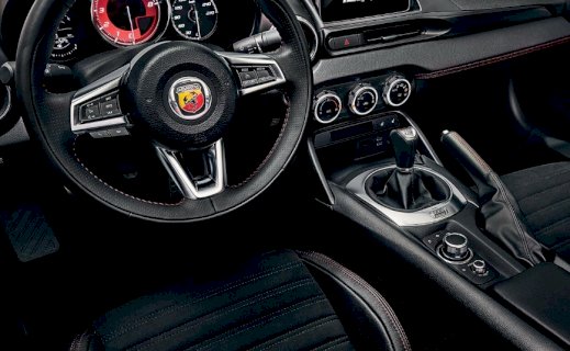 Abarth 124 Spider