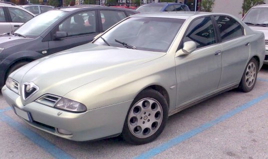 Alfa Romeo 166