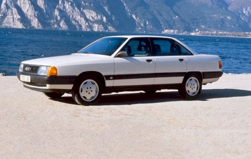 Audi 100