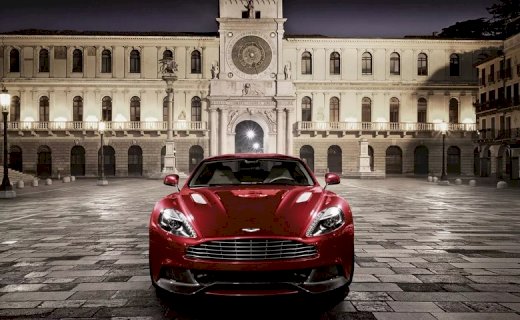 Aston Martin Vanquish