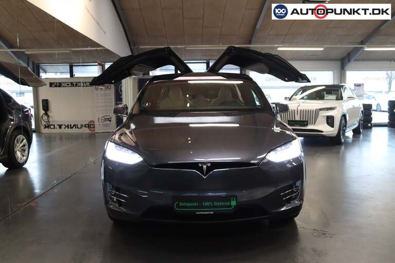 Tesla Model X