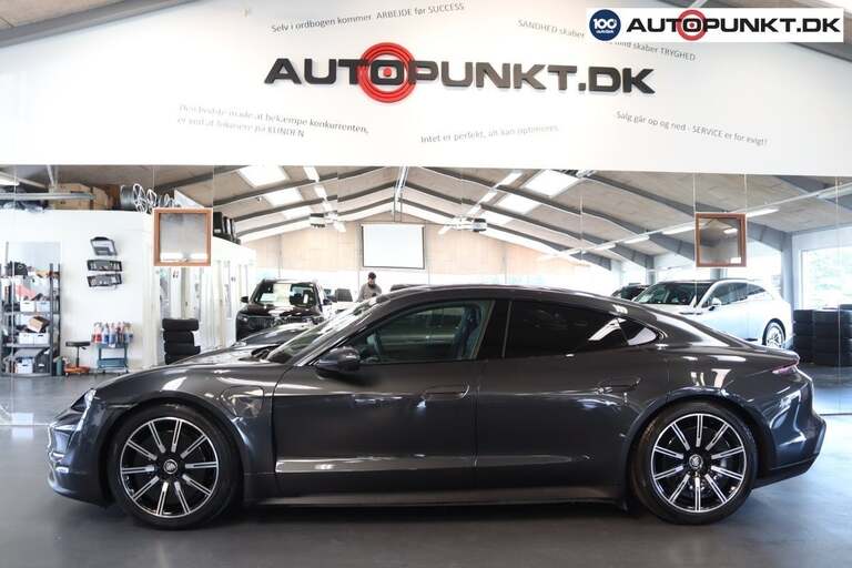 Porsche Taycan 4S