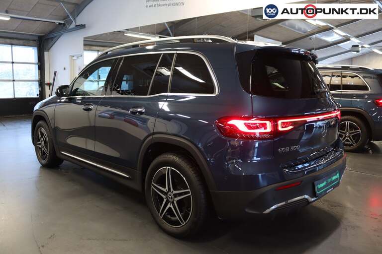 Mercedes EQB300
