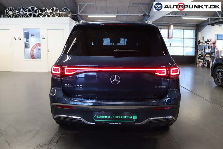 Mercedes EQB300