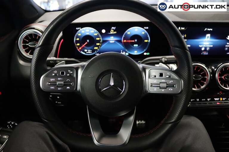 Mercedes EQB300
