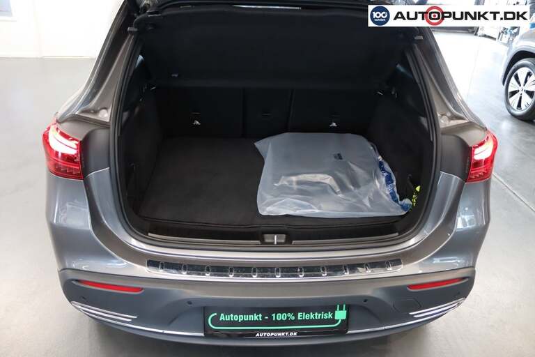 Mercedes EQA300