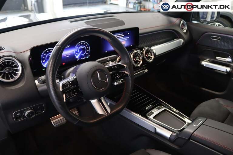 Mercedes EQB250+
