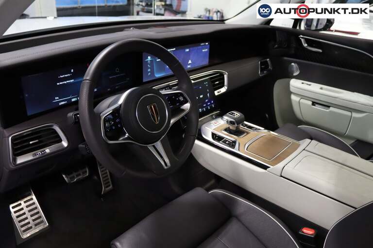 Hongqi E-HS9