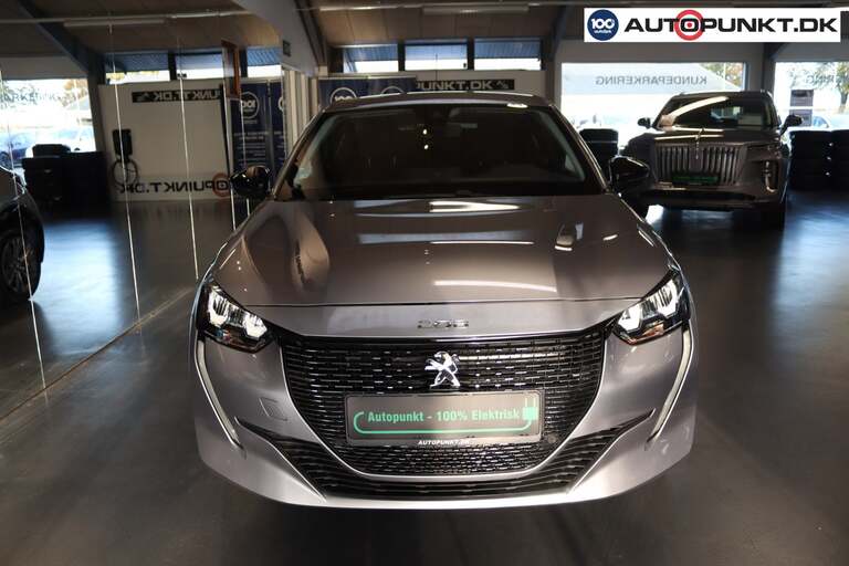 Peugeot e-208