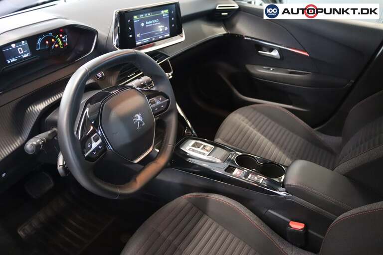 Peugeot e-208