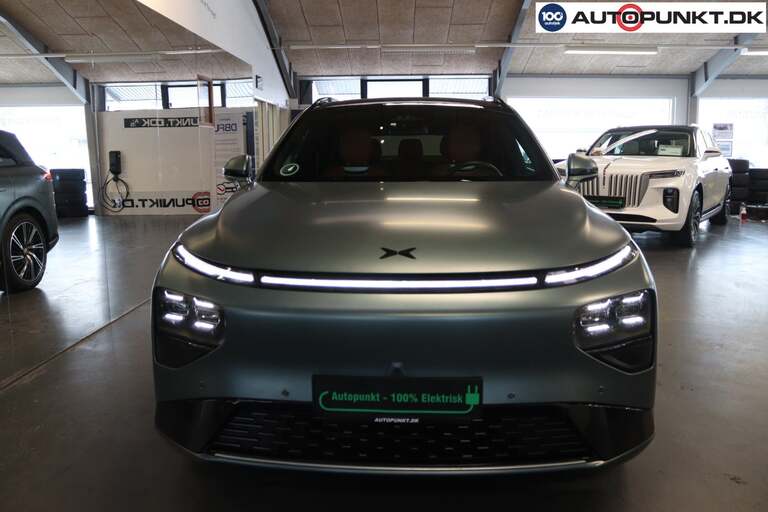 Xpeng G9
