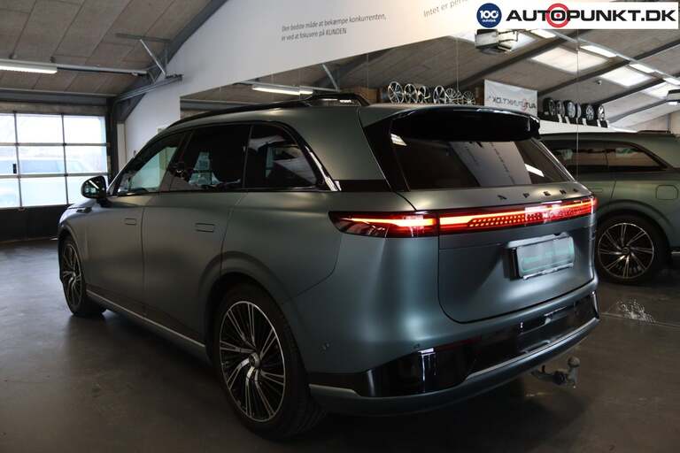 Xpeng G9