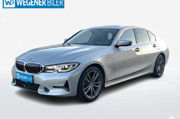 BMW 330e