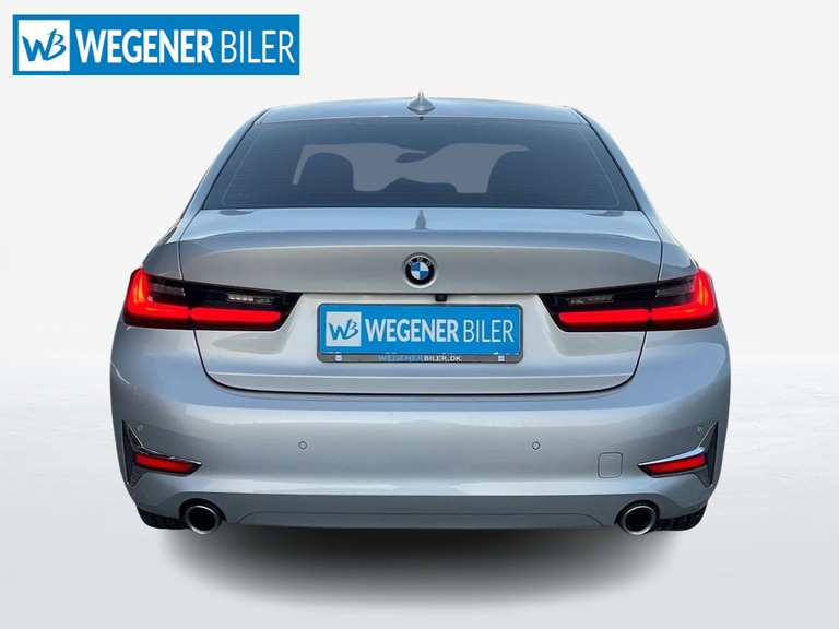 BMW 330e