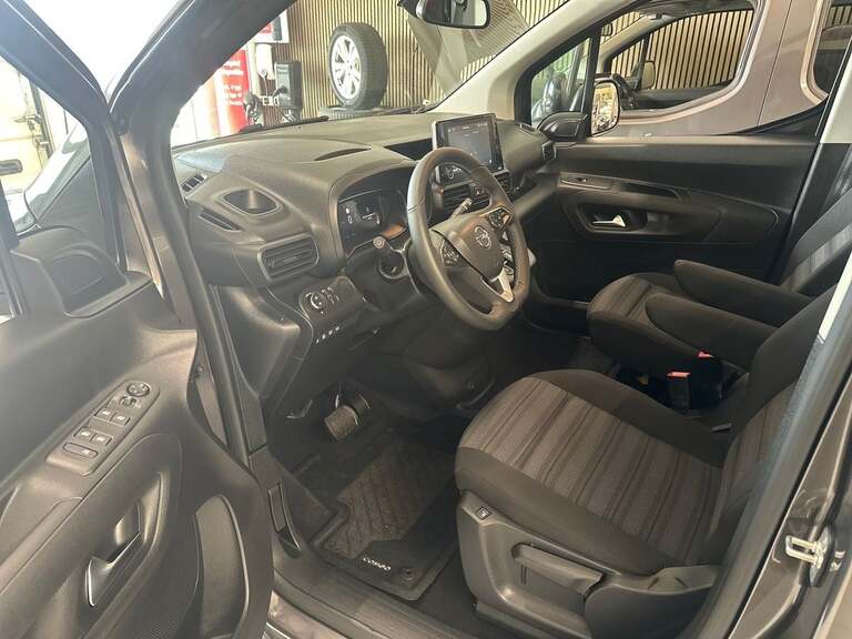 Opel Combo-e Life