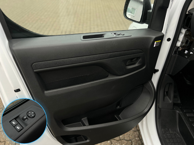 Peugeot e-Traveller