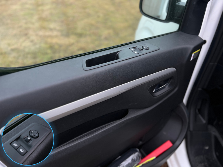 Opel Zafira-e Life