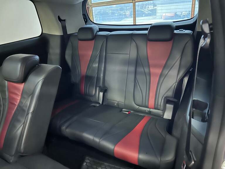 Maxus Euniq5