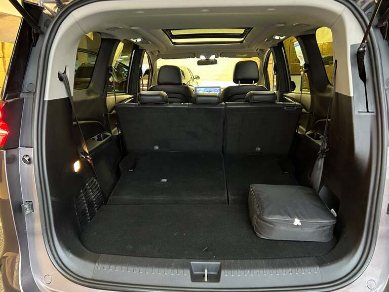 Maxus Euniq5