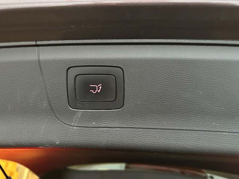 Maxus Euniq5