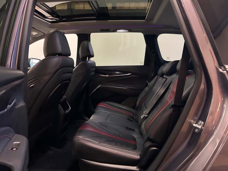 Maxus Euniq5