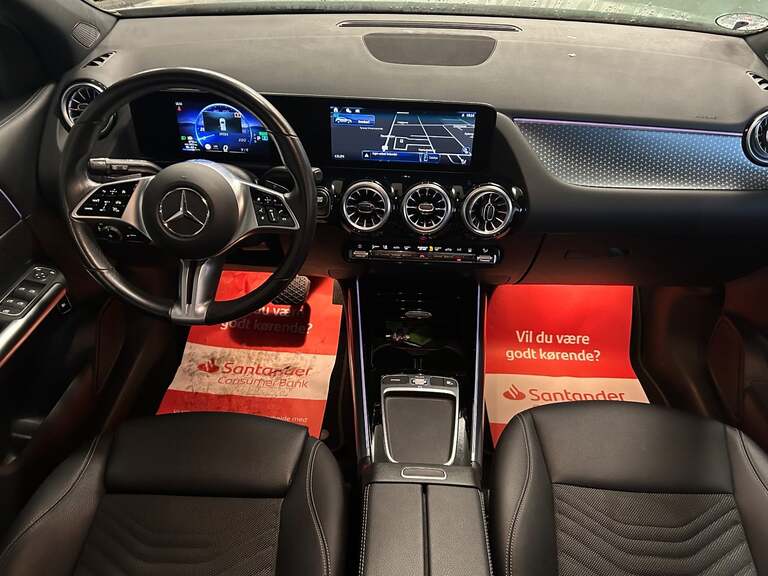 Mercedes EQA250+