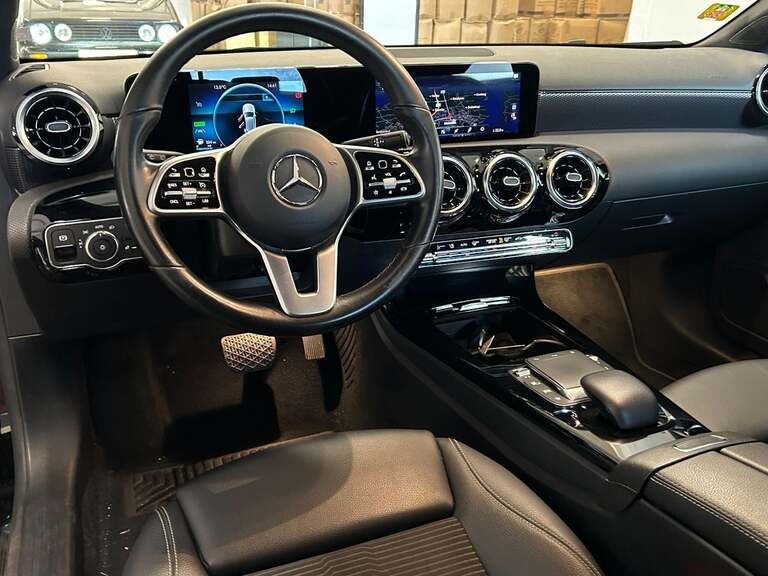 Mercedes A250 e