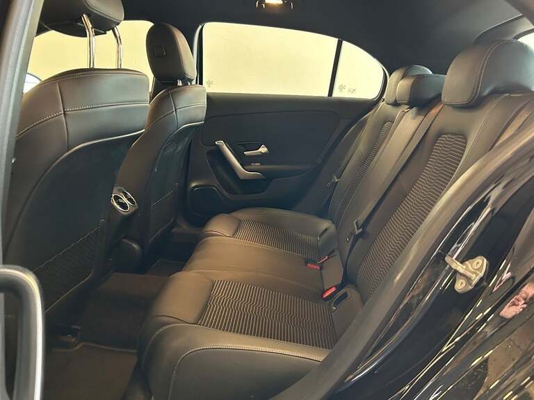 Mercedes A250 e