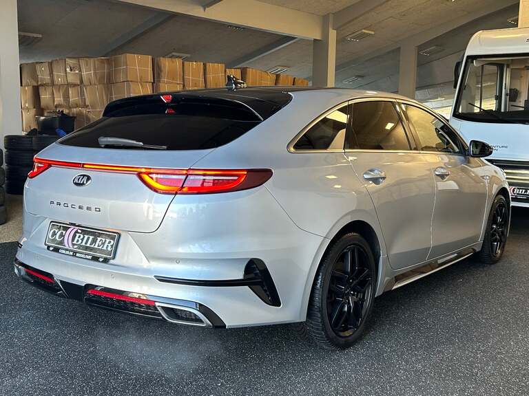 Kia ProCeed
