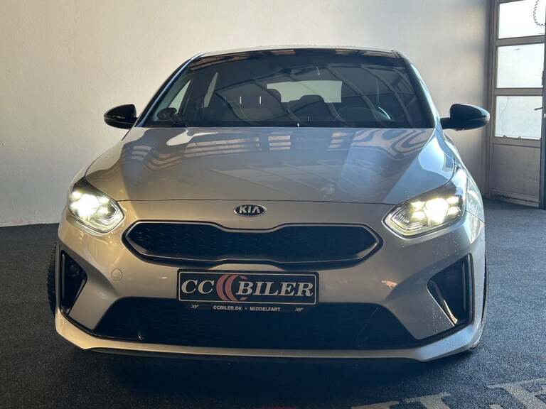 Kia ProCeed