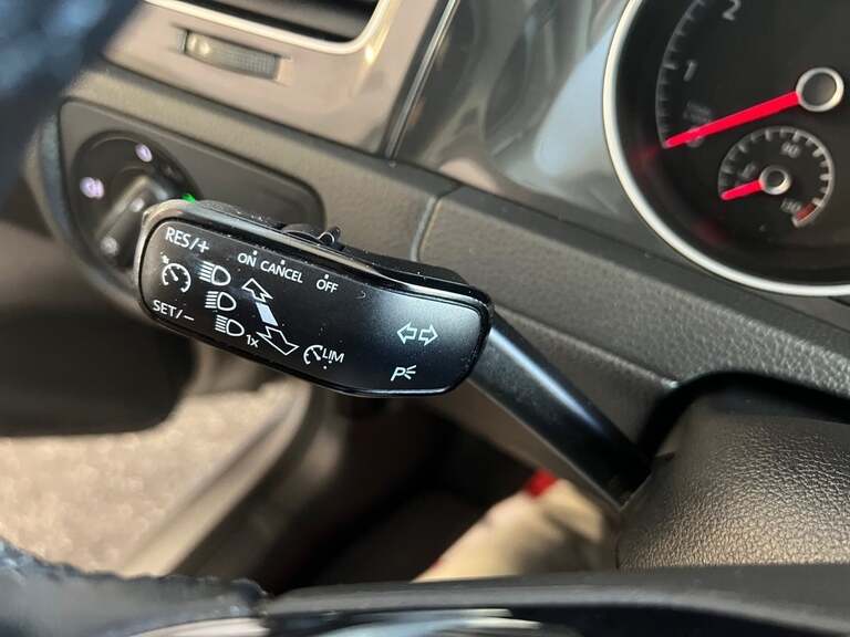 VW Golf VII