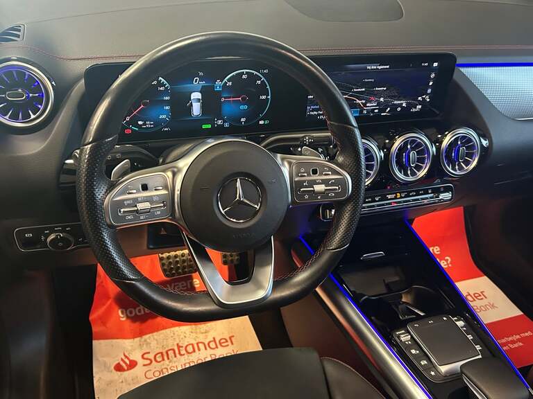 Mercedes EQA250