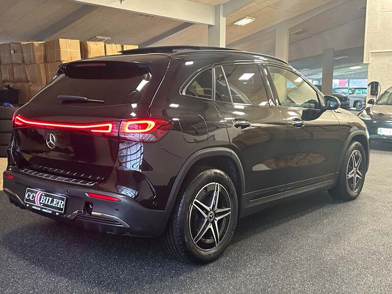 Mercedes EQA250