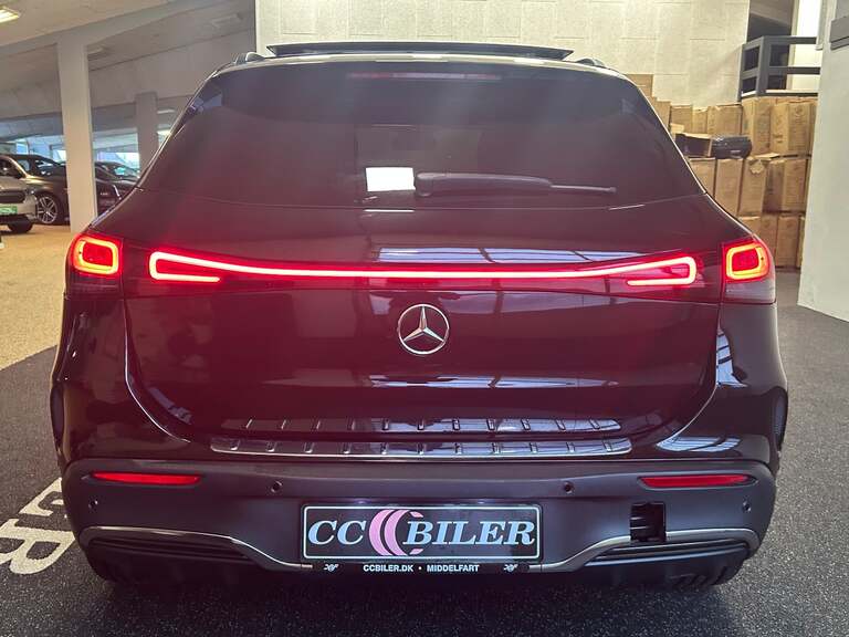 Mercedes EQA250