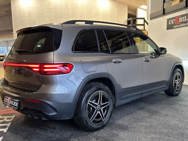 Mercedes EQB250+