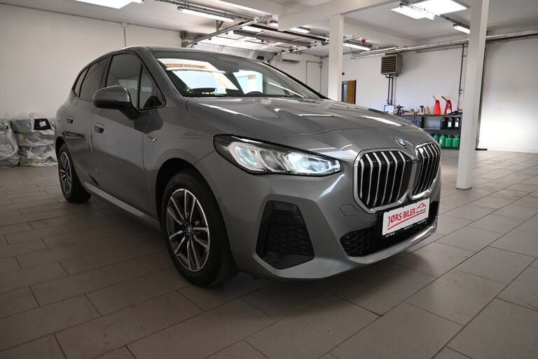 BMW 225e