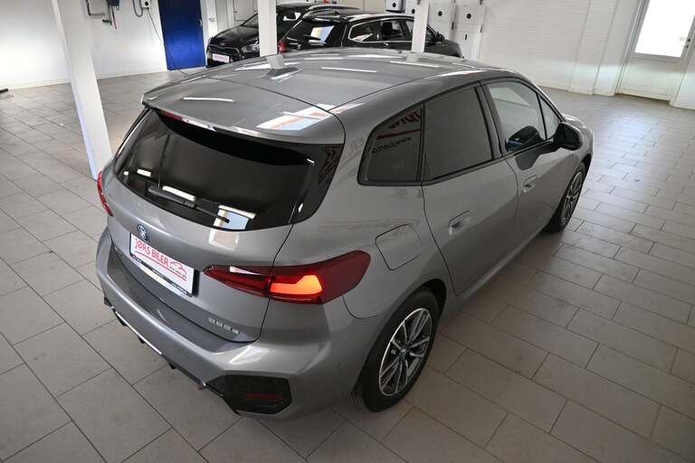 BMW 225e