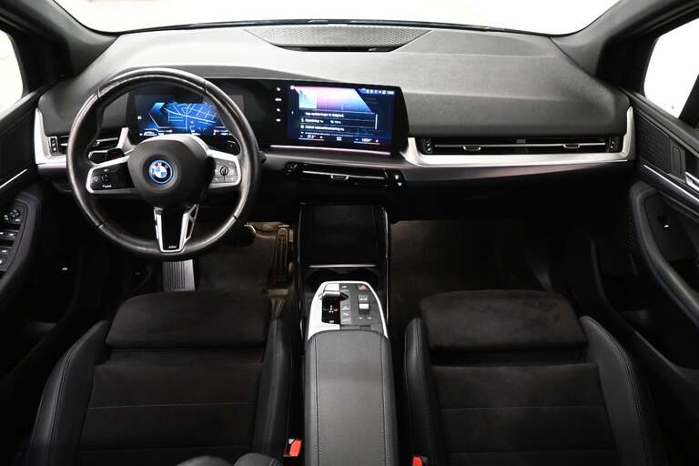 BMW 225e