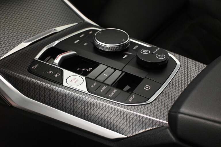 BMW 320e