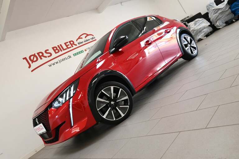 Peugeot e-208