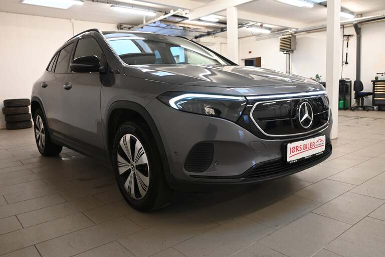 Mercedes EQA250