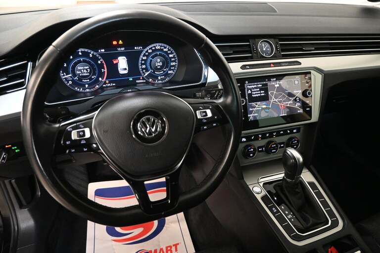 VW Passat