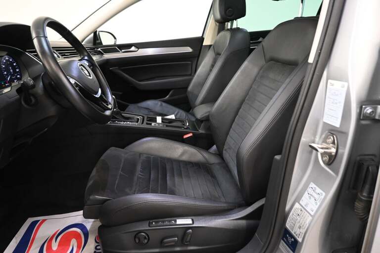 VW Passat