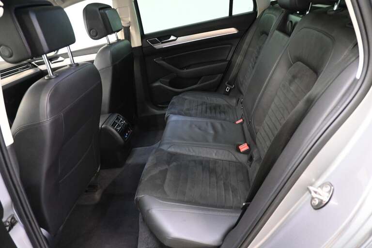 VW Passat