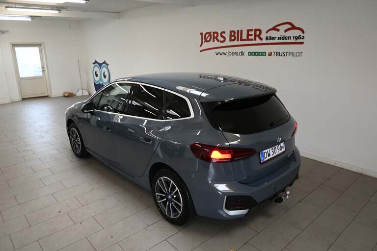 BMW 225e