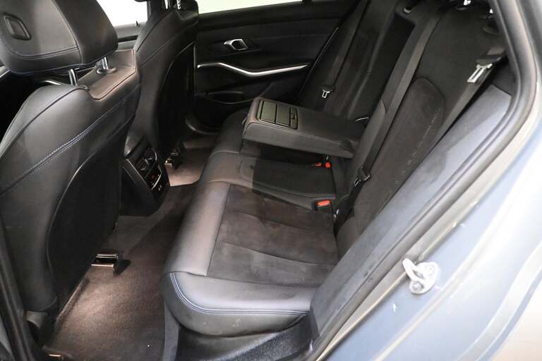BMW 320e