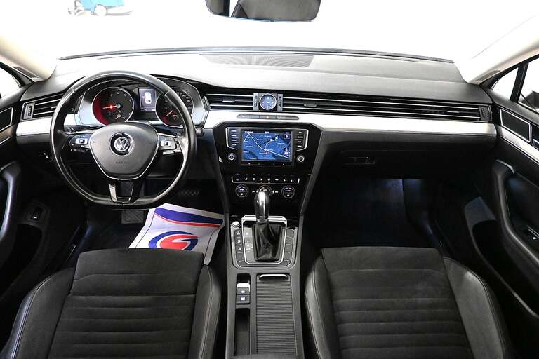 VW Passat