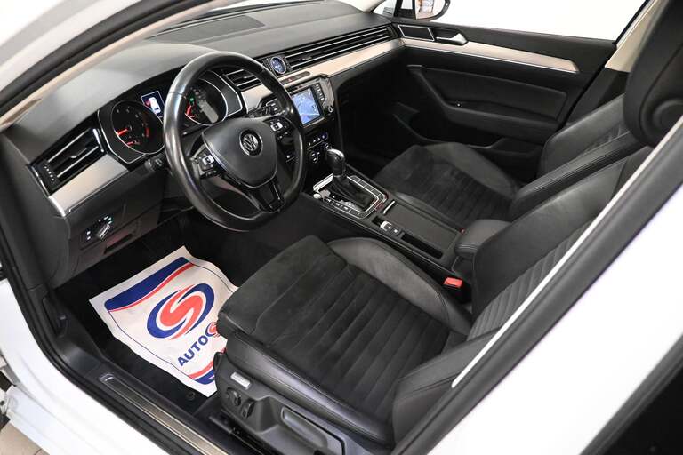VW Passat