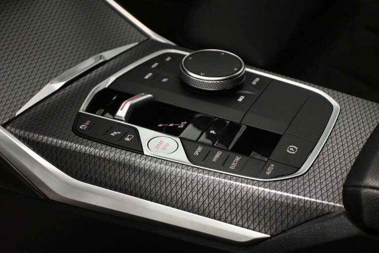BMW 320e