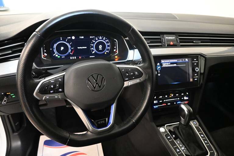 VW Passat